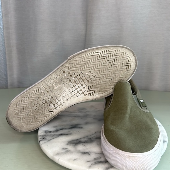 DC SLIP ON’S SIZE(9.5) - Picture 6 of 6
